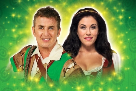 Shane Richie And Jessie Wallace To Star In Robin Hood Panto %7C Group Travel News %7C Robin Hood Shane Richie and Jessie Wallace
